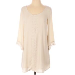 ASTR cream lace boho mini shift dress size xs‎